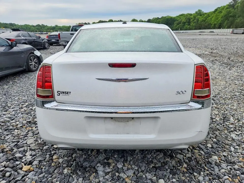 2013 CHRYSLER 300   