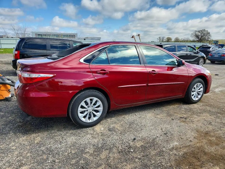2017 TOYOTA CAMRY LE  