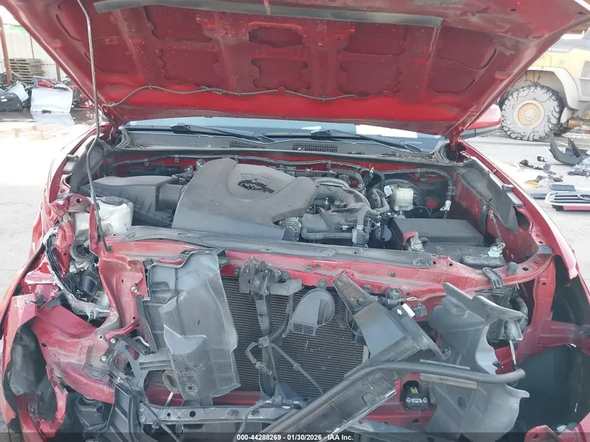 2020 TOYOTA TACOMA SR5 V6