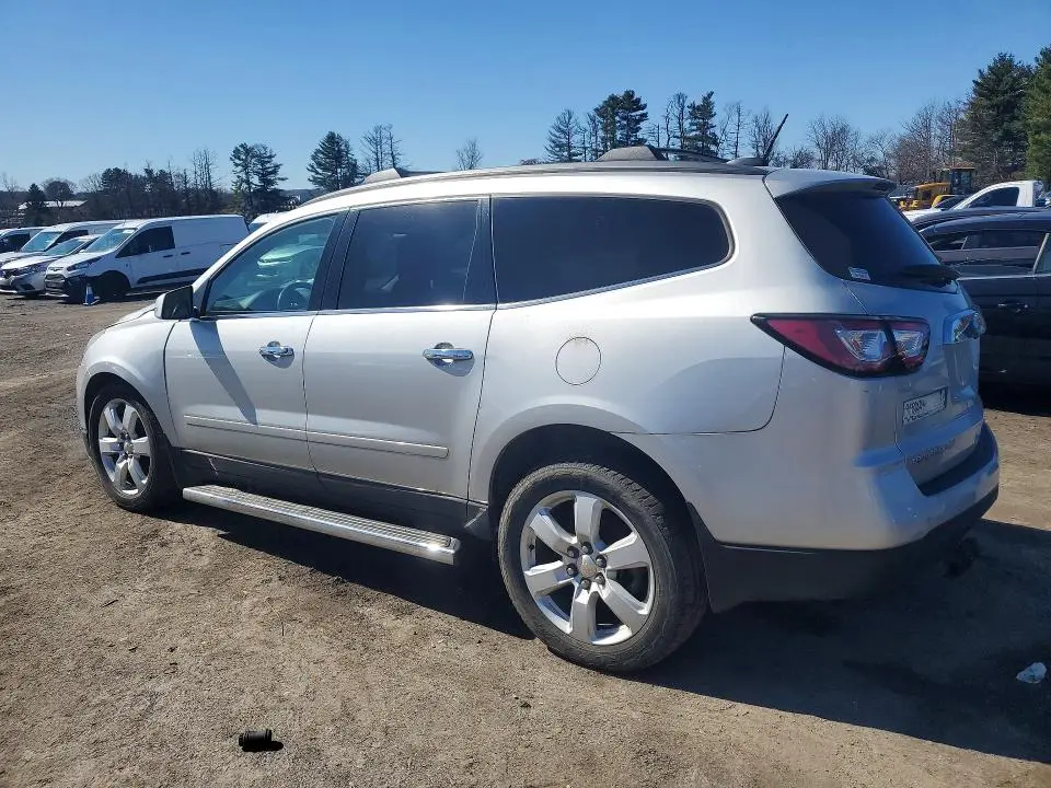 2017 CHEVROLET TRAVERSE LT  