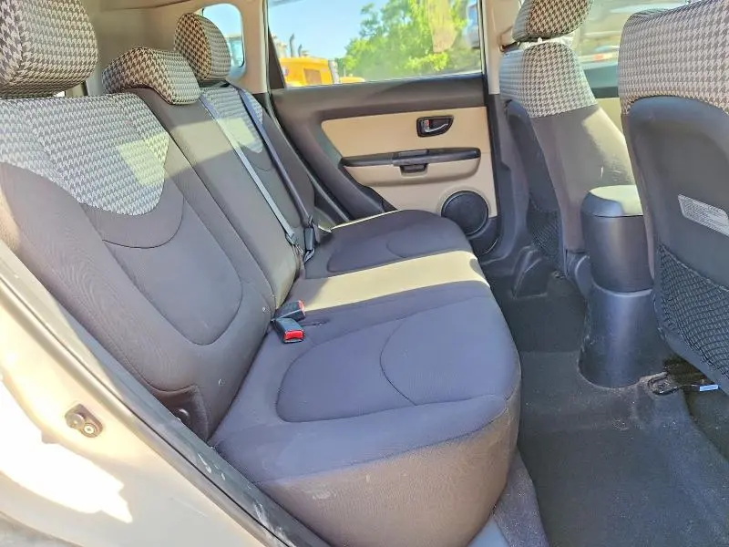 2011 KIA SOUL !  