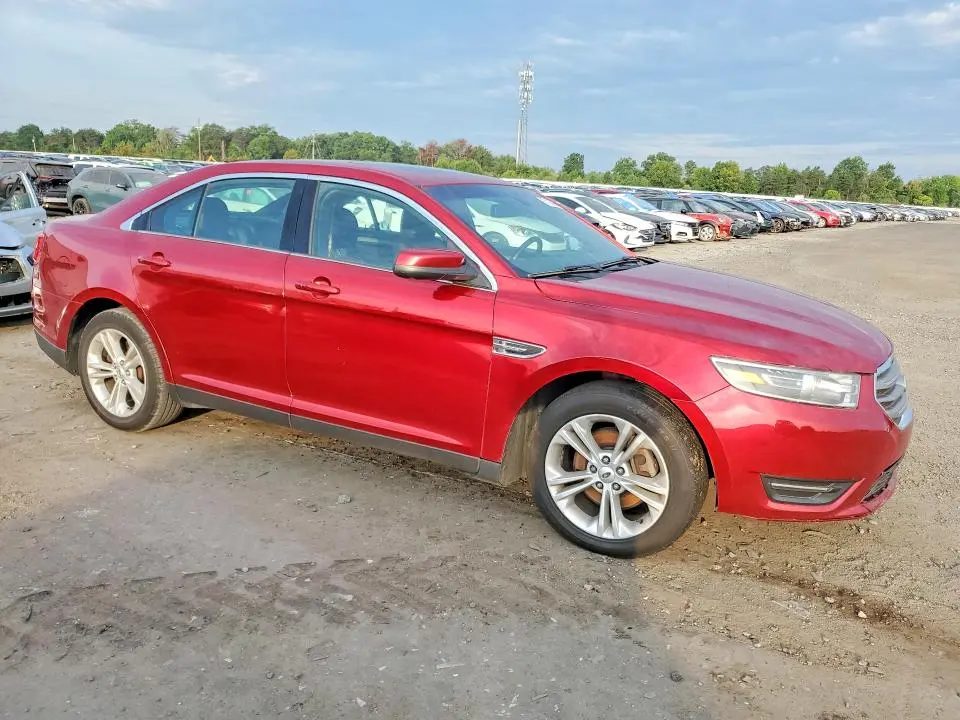 2015 FORD TAURUS SEL  