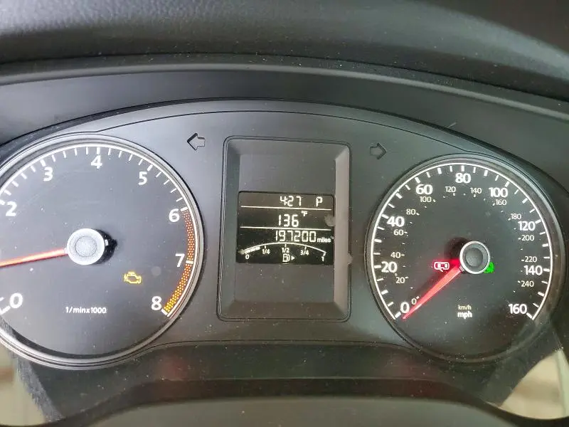 2011 VOLKSWAGEN JETTA SE  