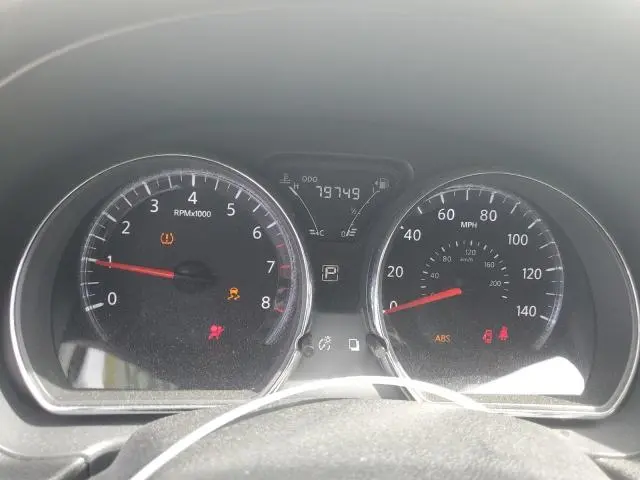 2019 NISSAN VERSA S