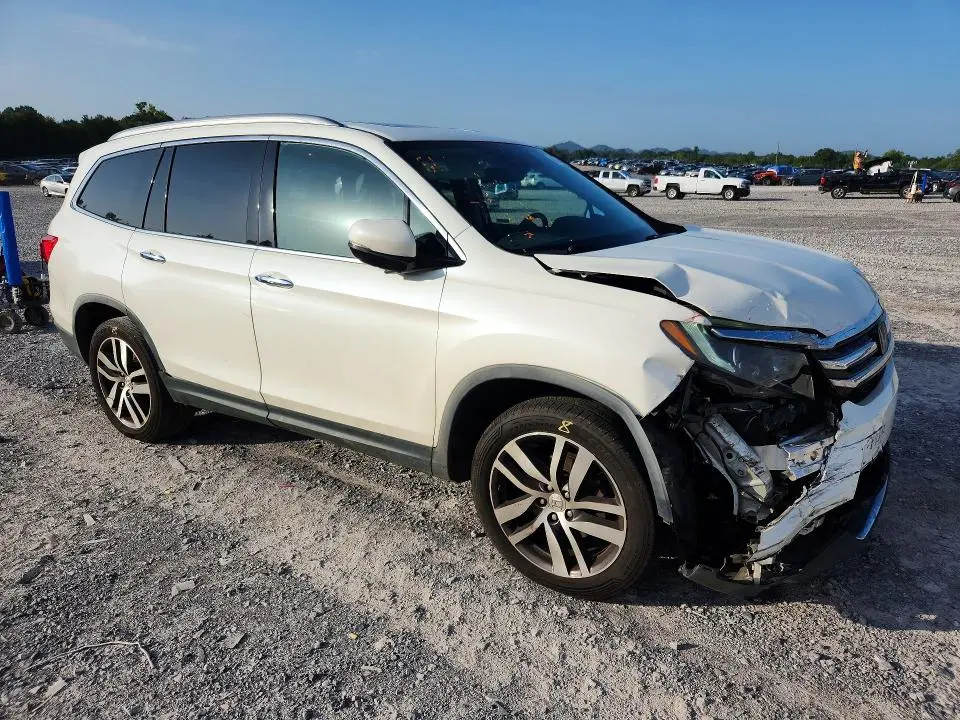 2017 HONDA PILOT ELITE  
