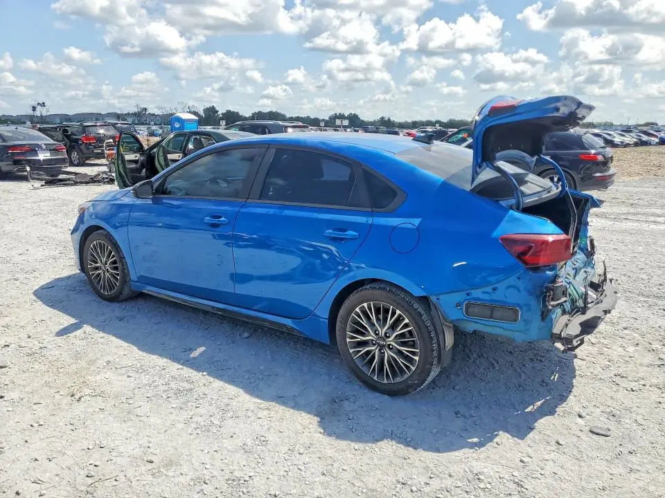 2022 KIA FORTE GT LINE  