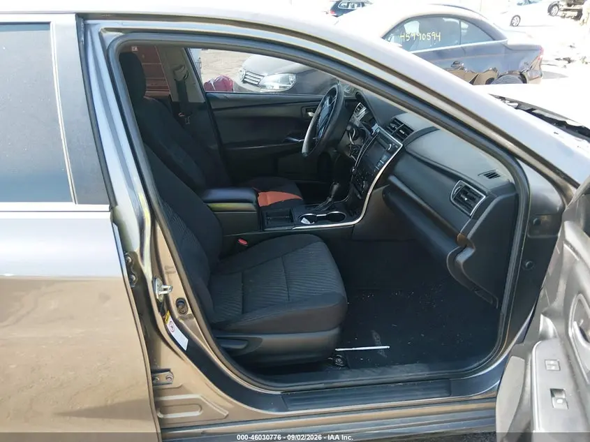 2016 TOYOTA CAMRY LE