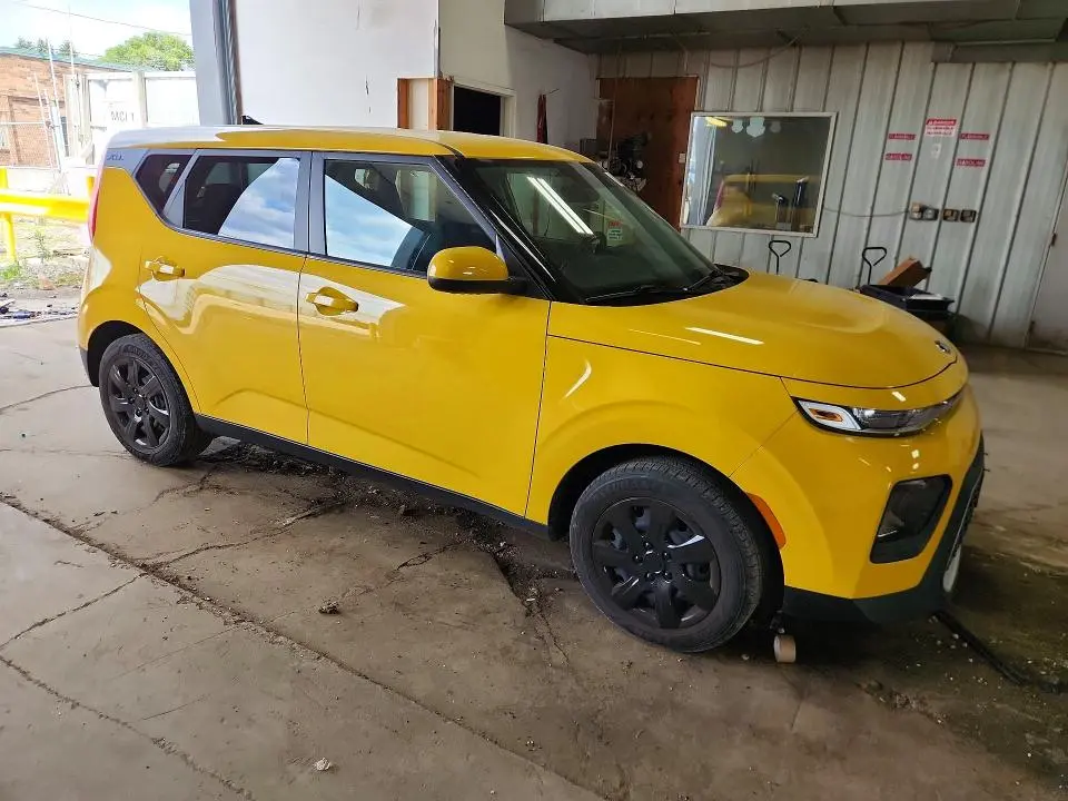 2020 KIA SOUL LX  