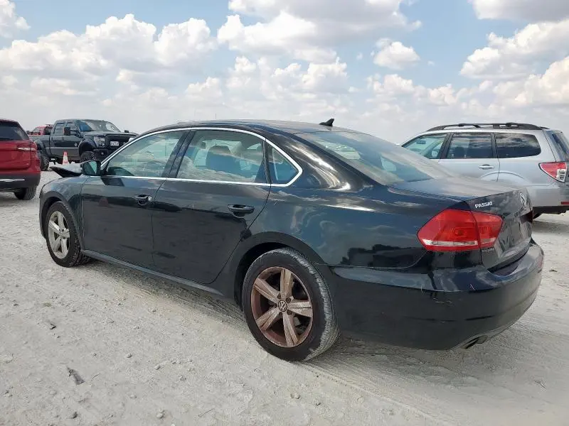 2013 VOLKSWAGEN PASSAT SE  