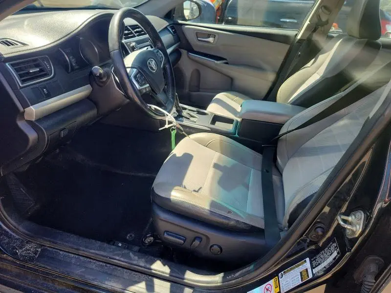 2017 TOYOTA CAMRY SE  