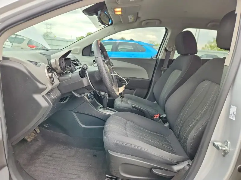 2013 CHEVROLET SONIC LT  