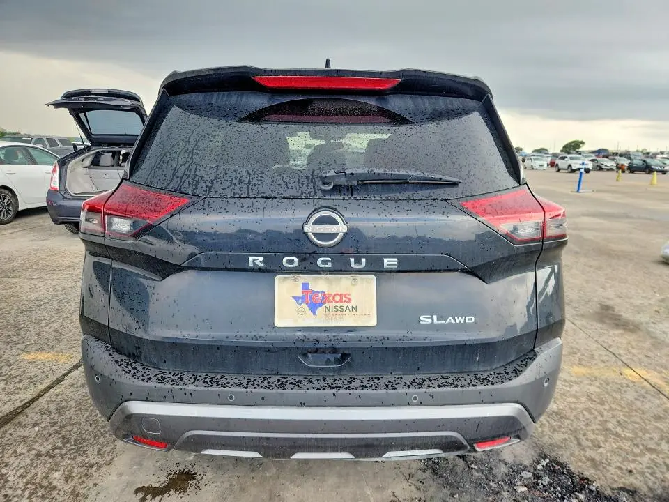 2023 NISSAN ROGUE SL  