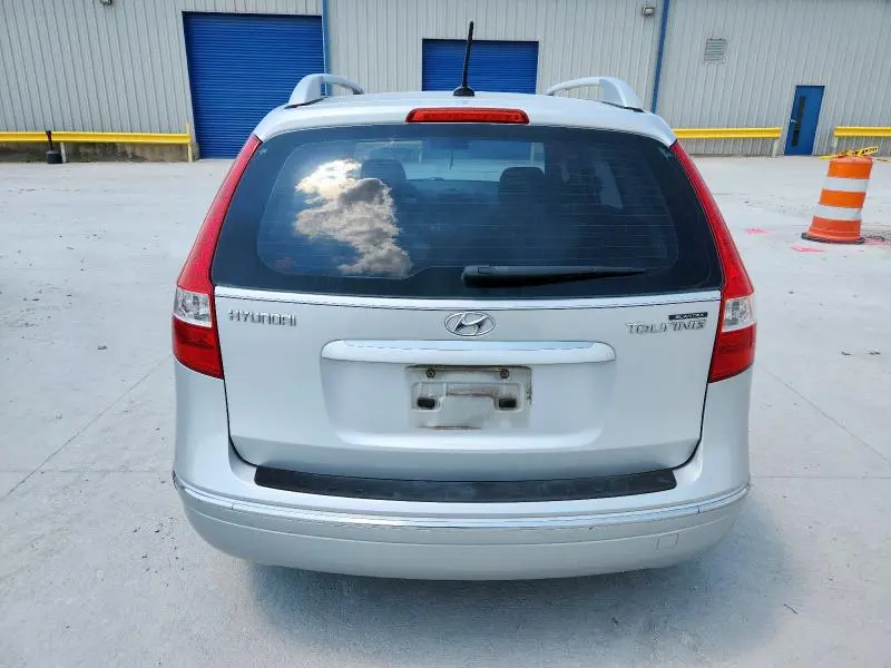 2011 HYUNDAI ELANTRA TOURING GLS  