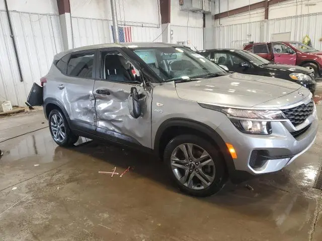 2021 KIA SELTOS LX  