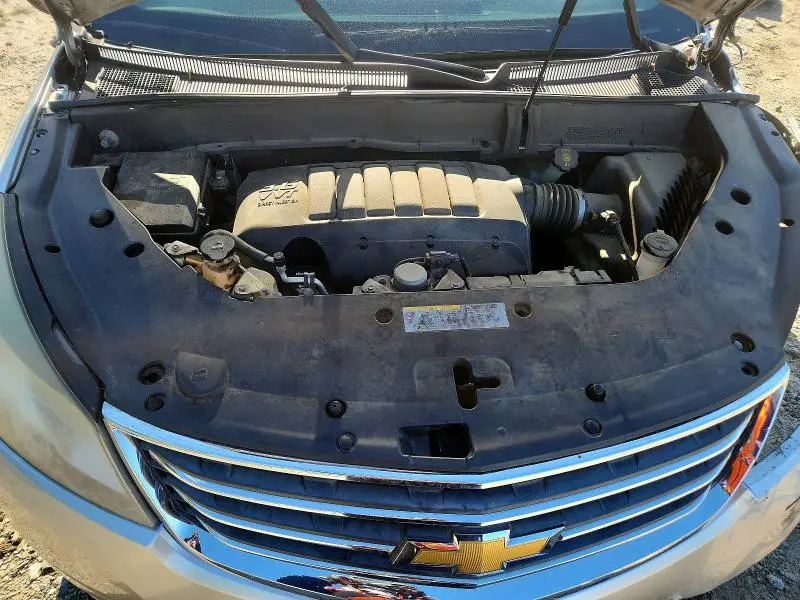 2015 CHEVROLET TRAVERSE LT  