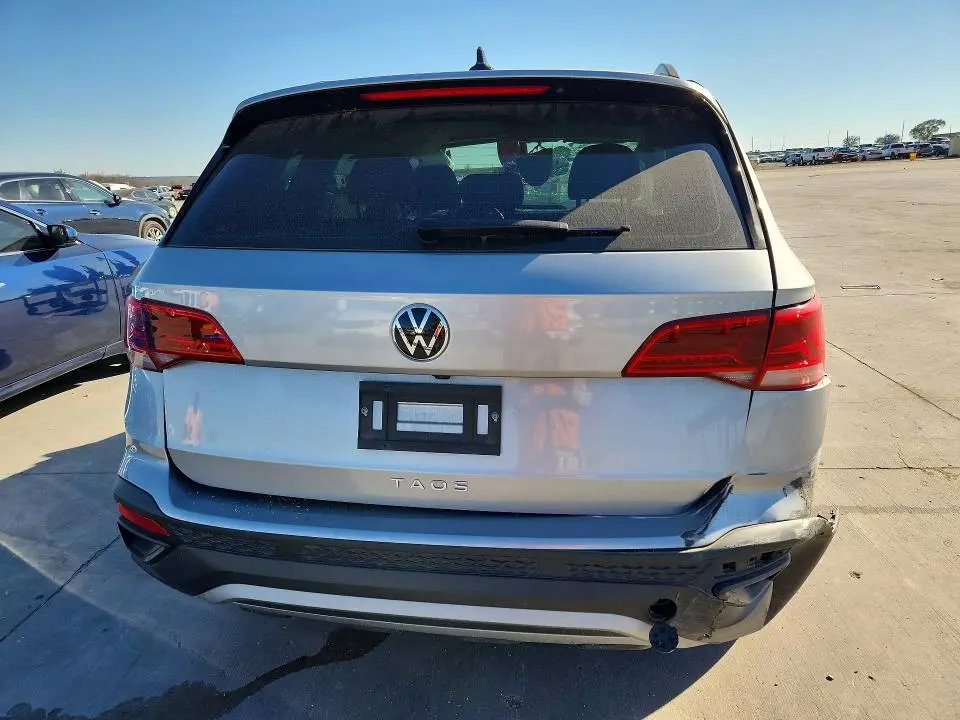2024 VOLKSWAGEN TAOS S  