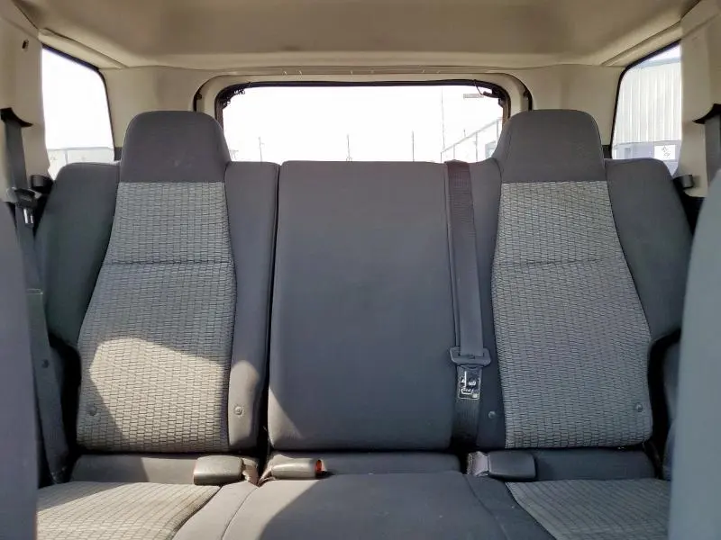 2010 JEEP GRAND CHEROKEE LAREDO  