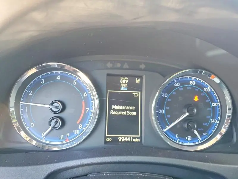 2019 TOYOTA COROLLA SE  