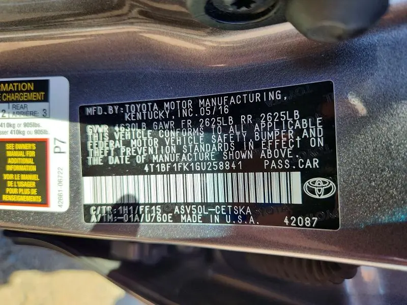2016 TOYOTA CAMRY SE  