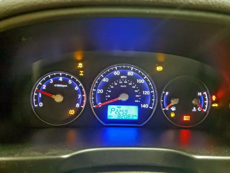 2011 HYUNDAI SANTA FE GLS  