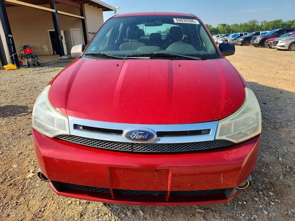 2010 FORD FOCUS SE  