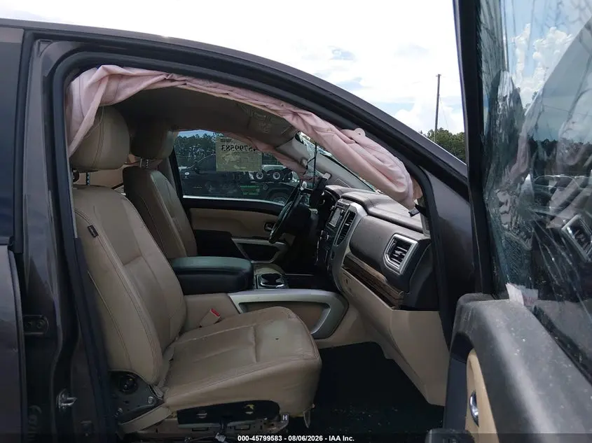 2017 NISSAN TITAN SL