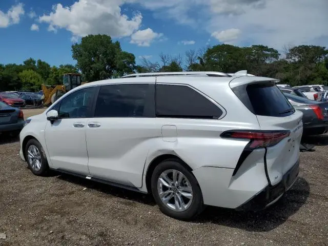2024 TOYOTA SIENNA LIMITED  