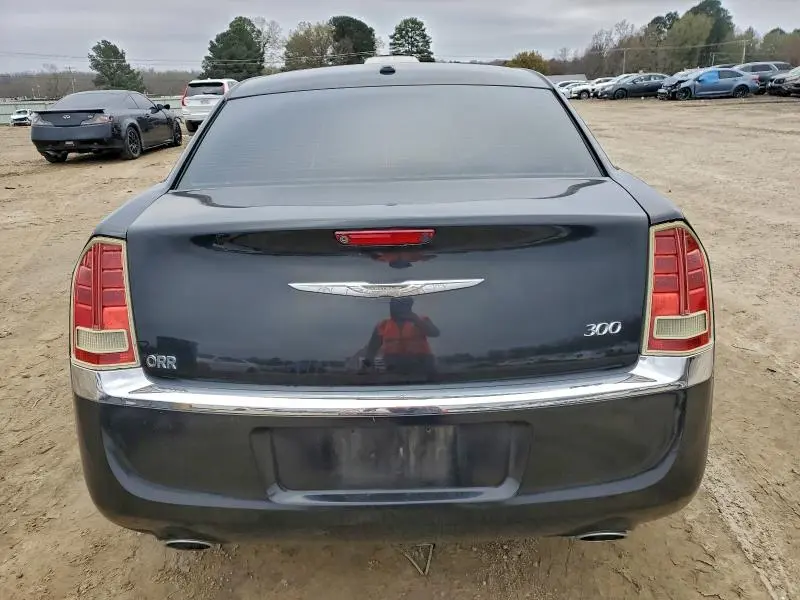 2013 CHRYSLER 300   