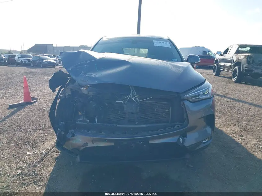 2022 INFINITI QX50 LUXE