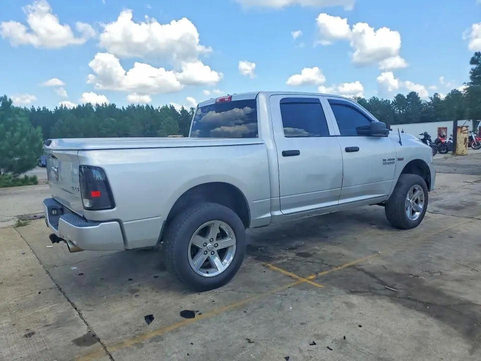 2014 RAM 1500 ST  