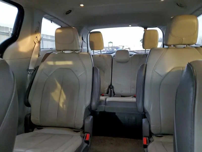 2017 CHRYSLER PACIFICA TOURING L  