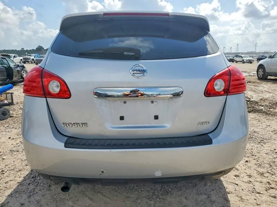 2013 NISSAN ROGUE S  