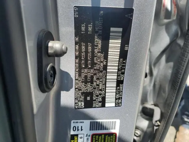 2017 TOYOTA SIENNA LE  