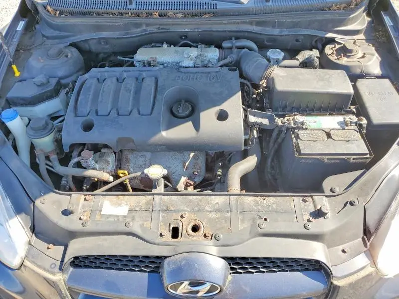 2011 HYUNDAI ACCENT GL  