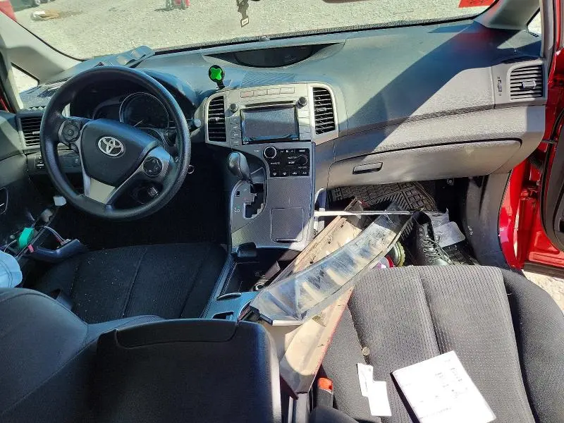 2015 TOYOTA VENZA LE  