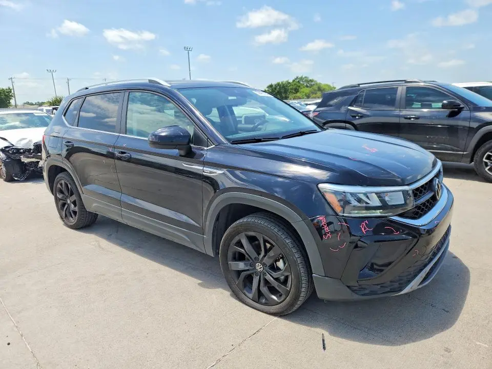 2022 VOLKSWAGEN TAOS SE  