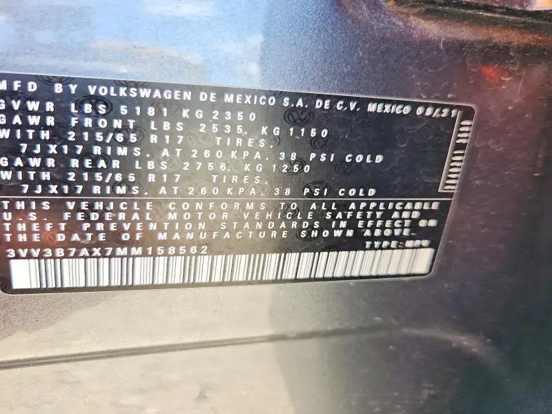 2021 VOLKSWAGEN TIGUAN SE  
