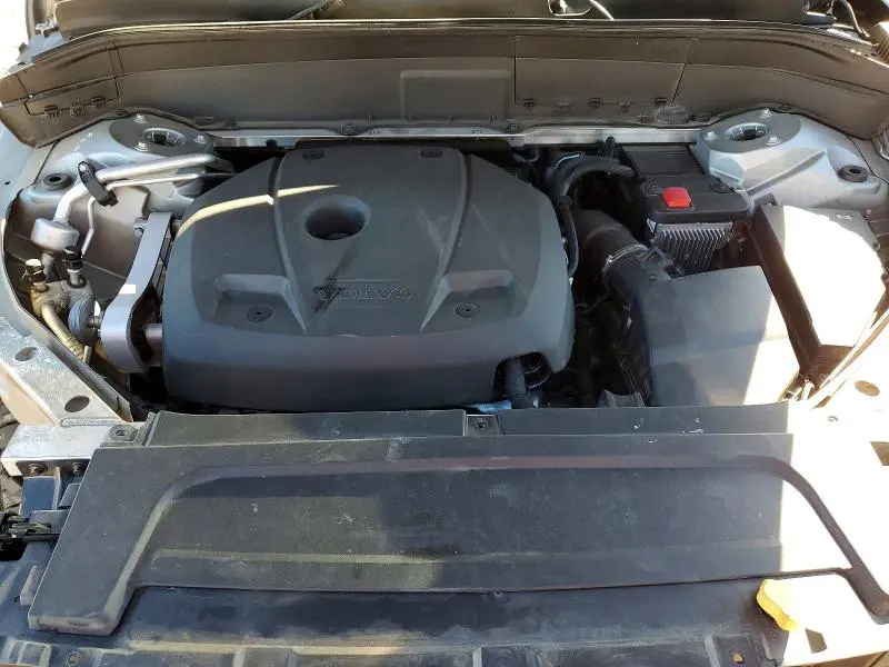 2019 VOLVO XC90 T5 R-DESIGN  