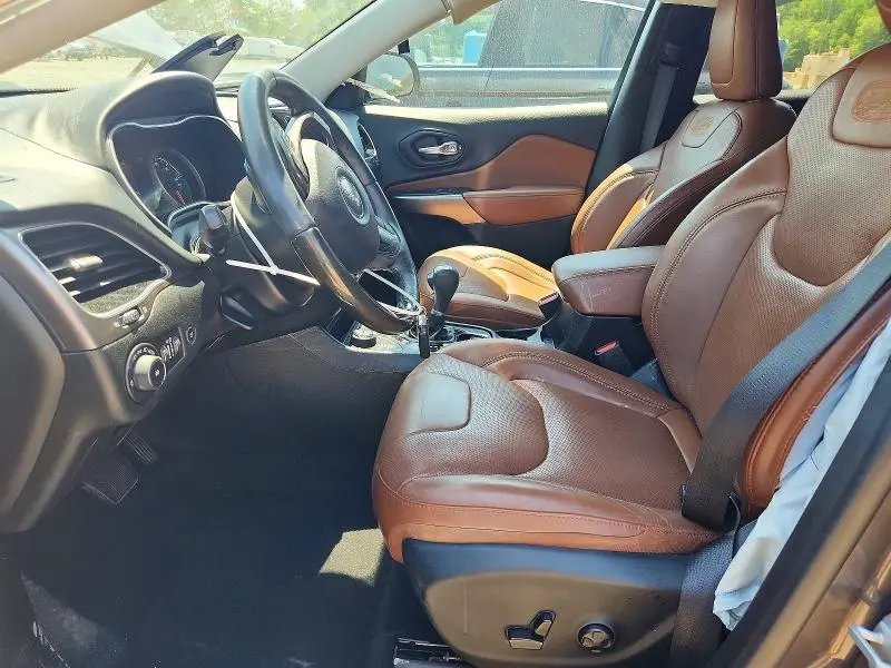 2019 JEEP CHEROKEE OVERLAND  