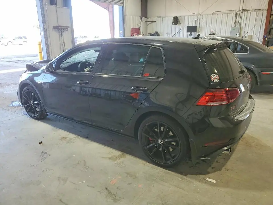 2021 VOLKSWAGEN GTI S  