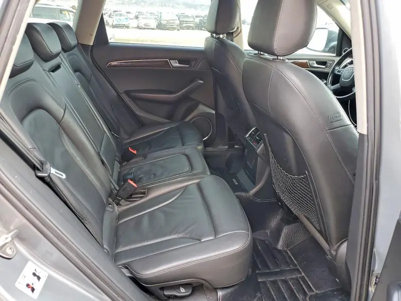 2010 AUDI Q5 PREMIUM PLUS  