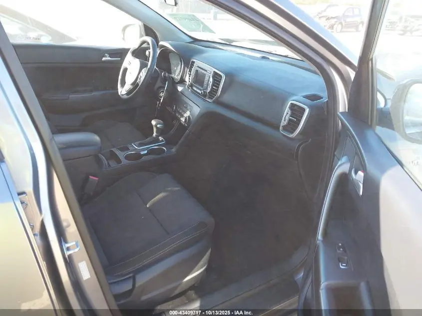 2017 KIA SPORTAGE LX