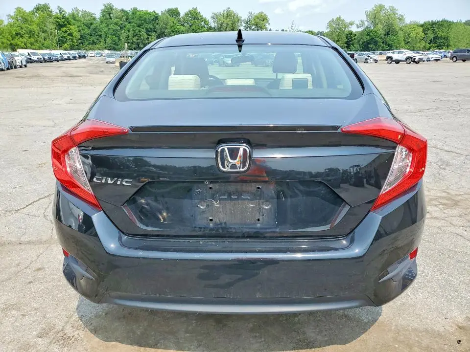 2018 HONDA CIVIC EX  
