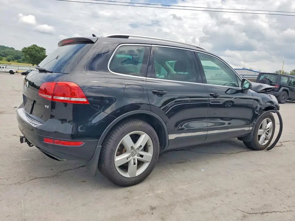 2014 VOLKSWAGEN TOUAREG V6  