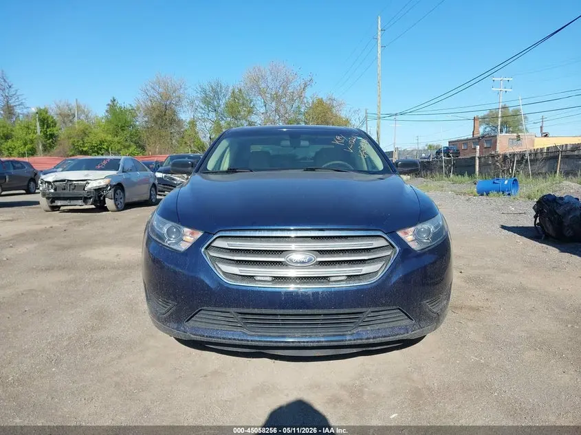 2017 FORD TAURUS SE