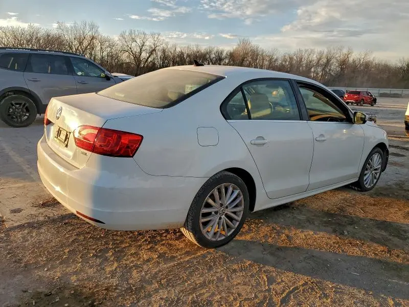 2014 VOLKSWAGEN JETTA SEL  