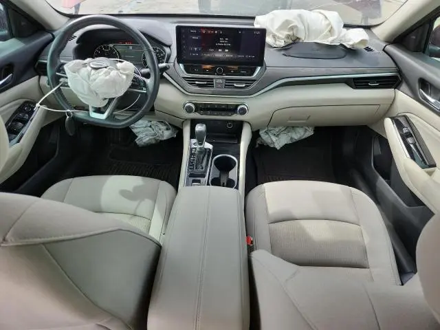 2023 NISSAN ALTIMA SV  