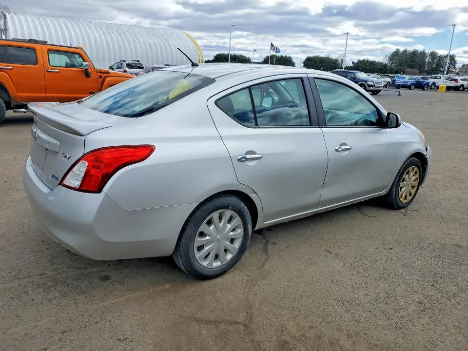 2013 NISSAN VERSA 1.6 S  