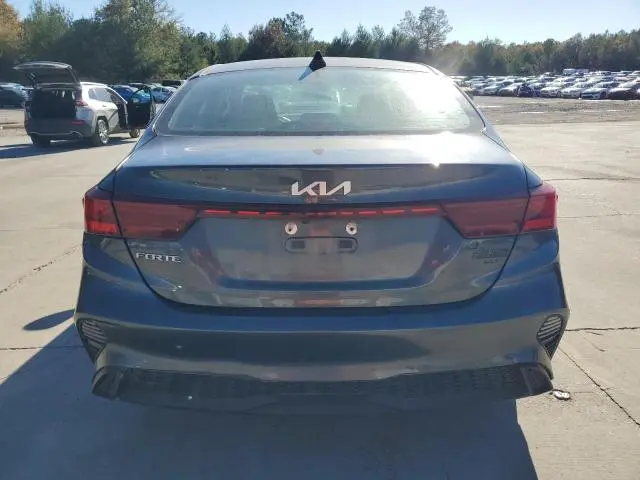 2022 KIA FORTE FE  