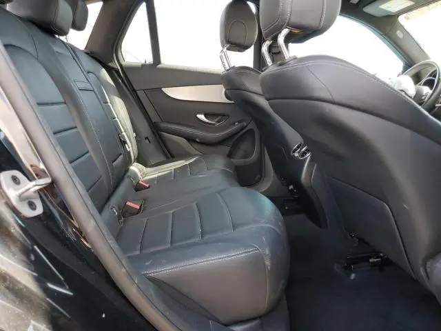 2022 MERCEDES-BENZ GLC 300  